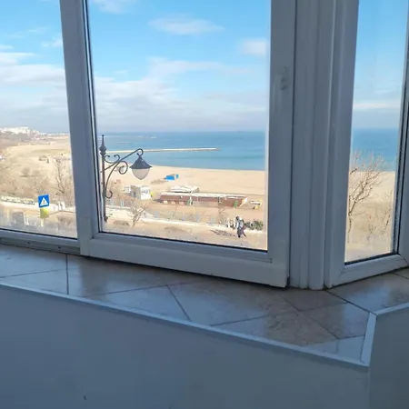 Seaview Апартаменти *